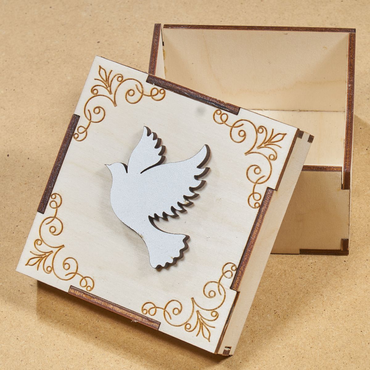 pudelko 13 4 2 Drewniane pudełko na specjalne okazje - chrzest