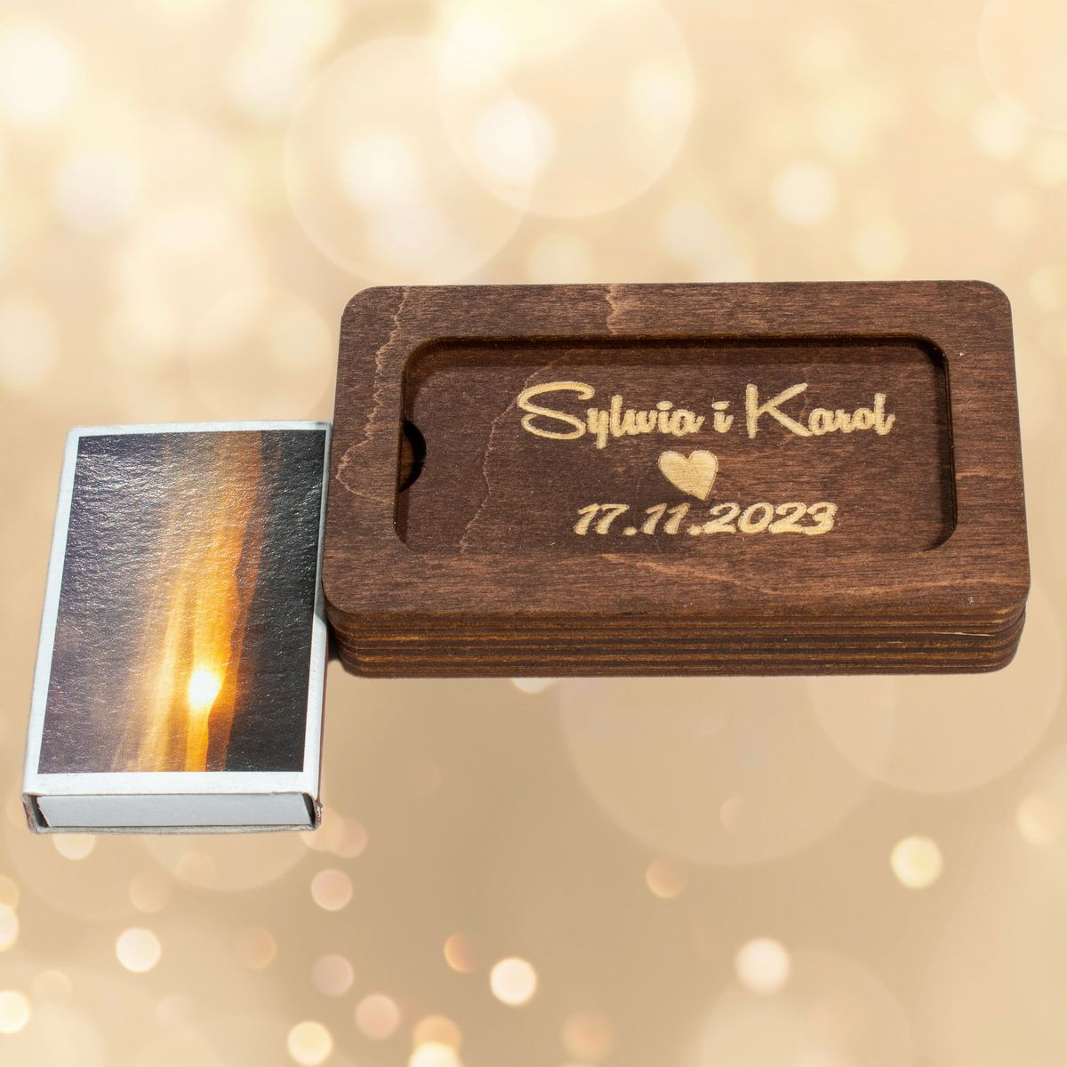 pendrive 01cb 2 1 Drewniane pudełko z grawerem na pendrive