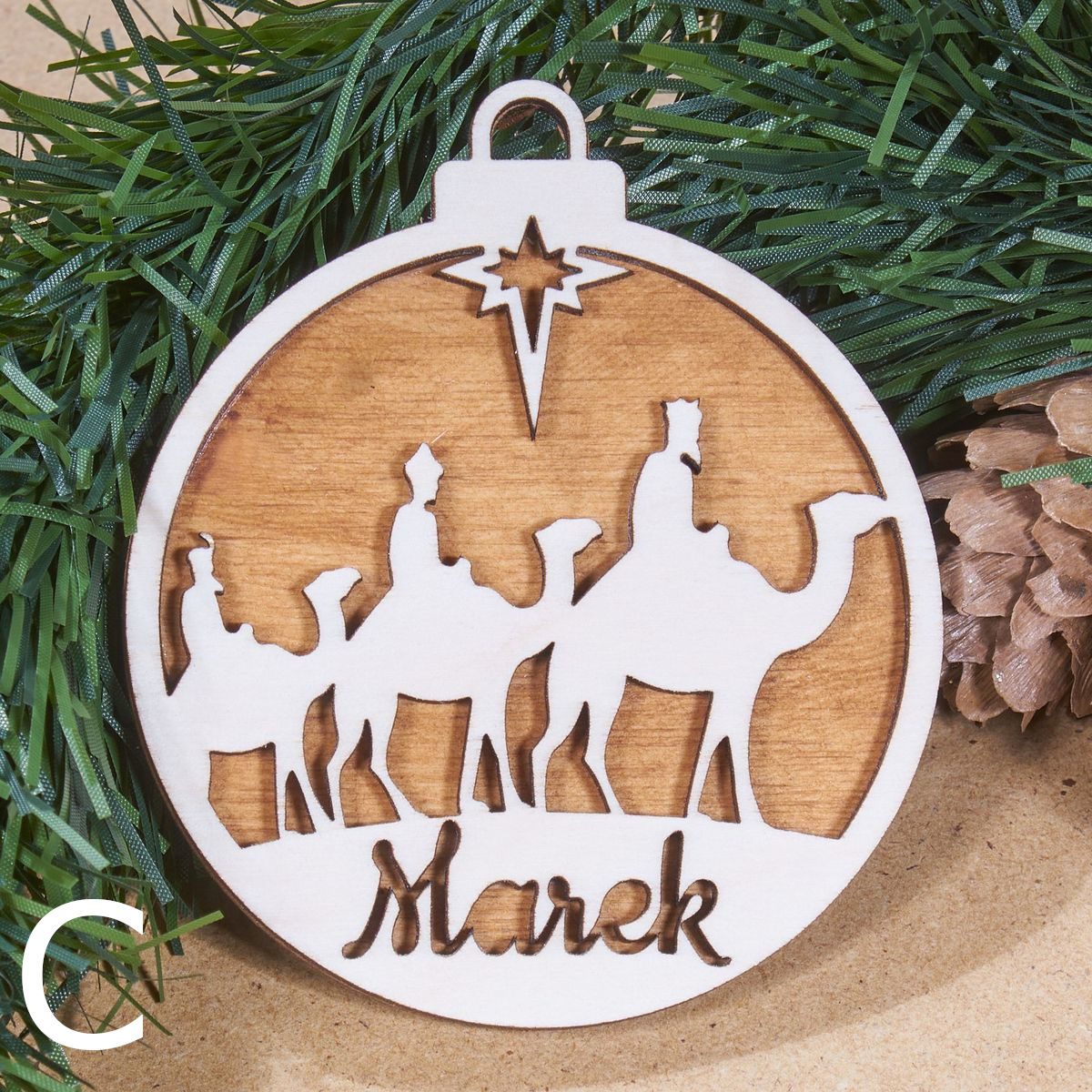 bombki 01 10 Bombka drewniana z imieniem