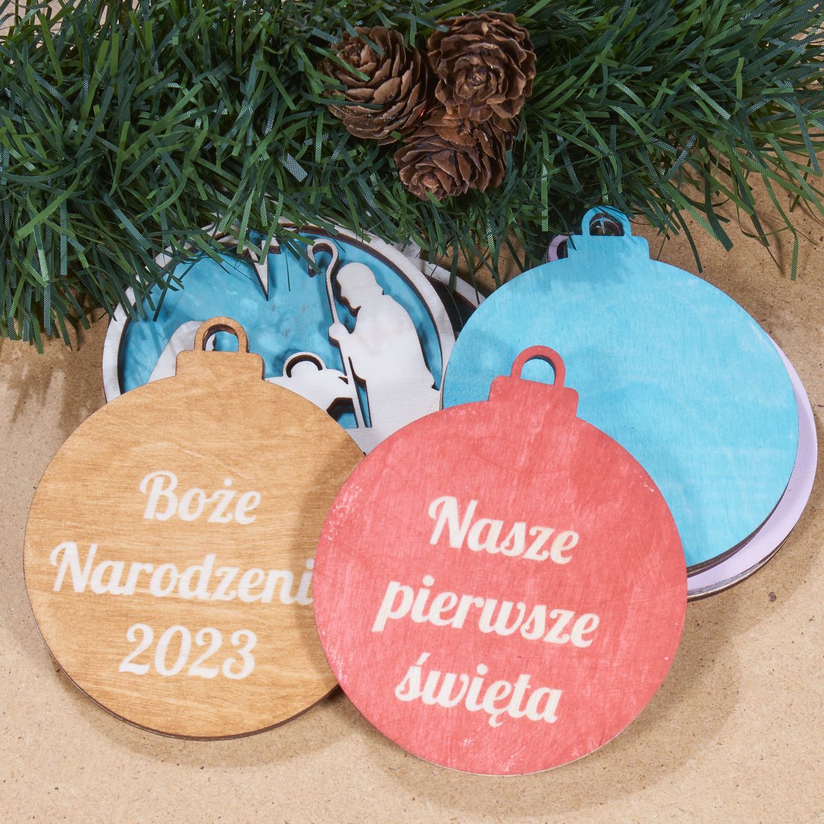 bombki 01 17 Bombka drewniana z imieniem