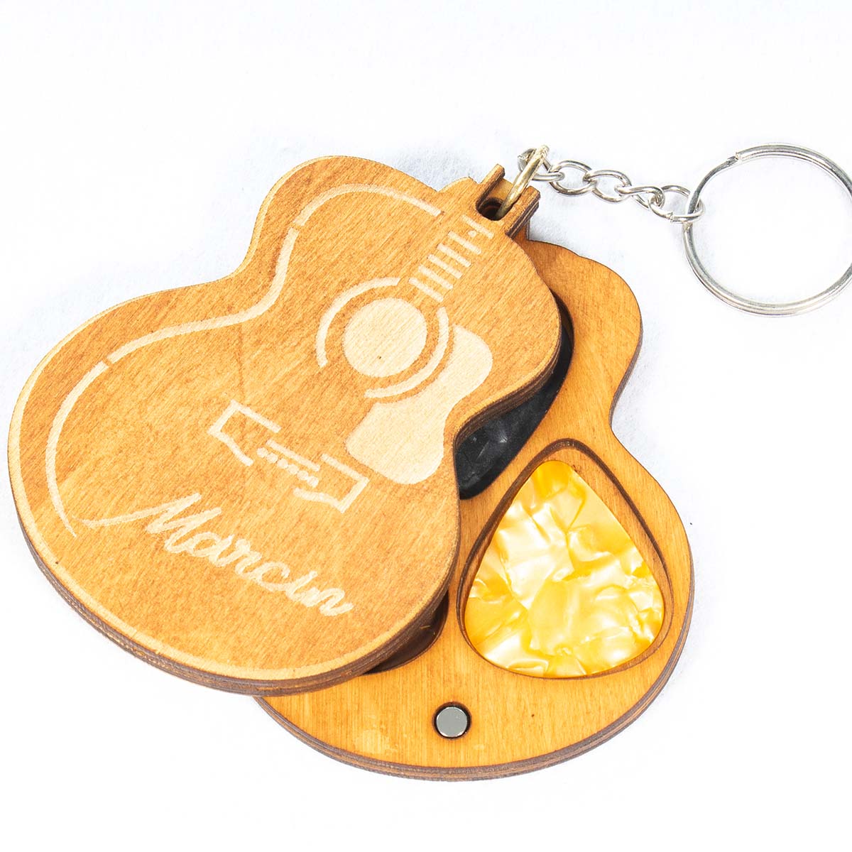 gitara 2 zjb 3 Pojemnik do 3 kostek gitarowych z kostkami