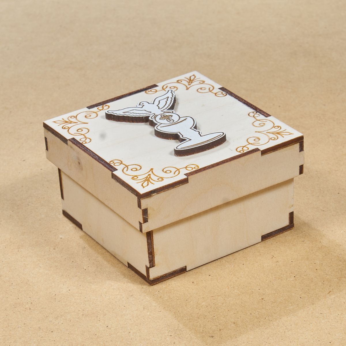 pudelko 13 1 2 Drewniane pudełko na specjalne okazje - komunia