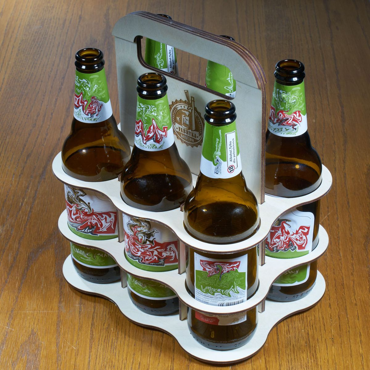 nosidelko piwo 02 6 Nosidełko na piwo z grawerem 6 butelek