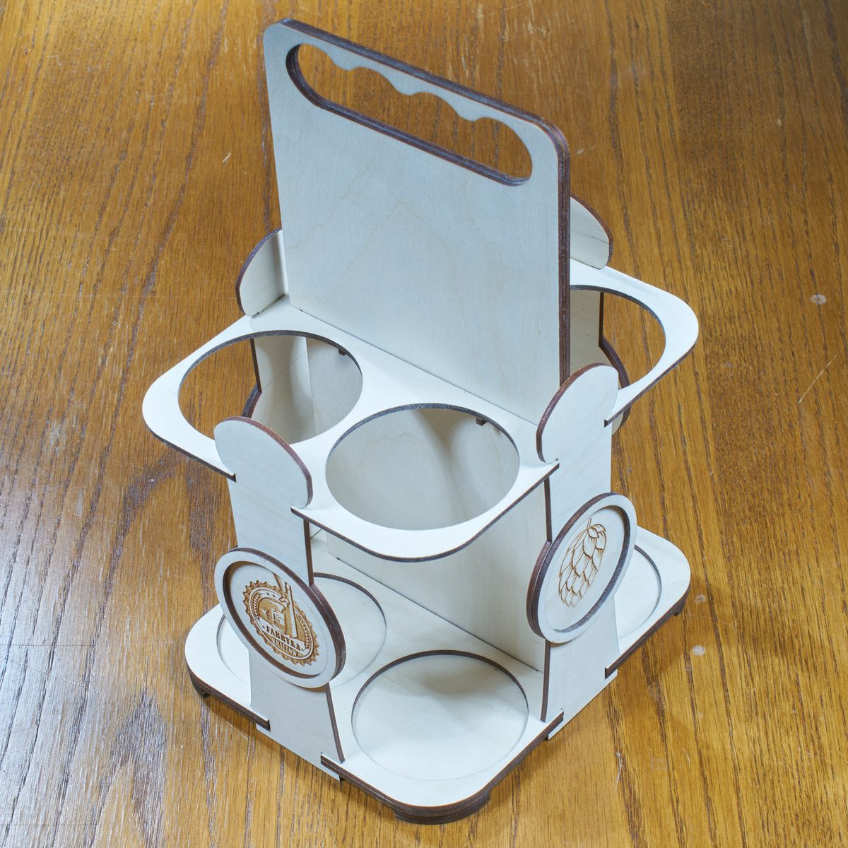 nosidelko piwo 03 5 Nosidełko na piwo z grawerem 4 butelki