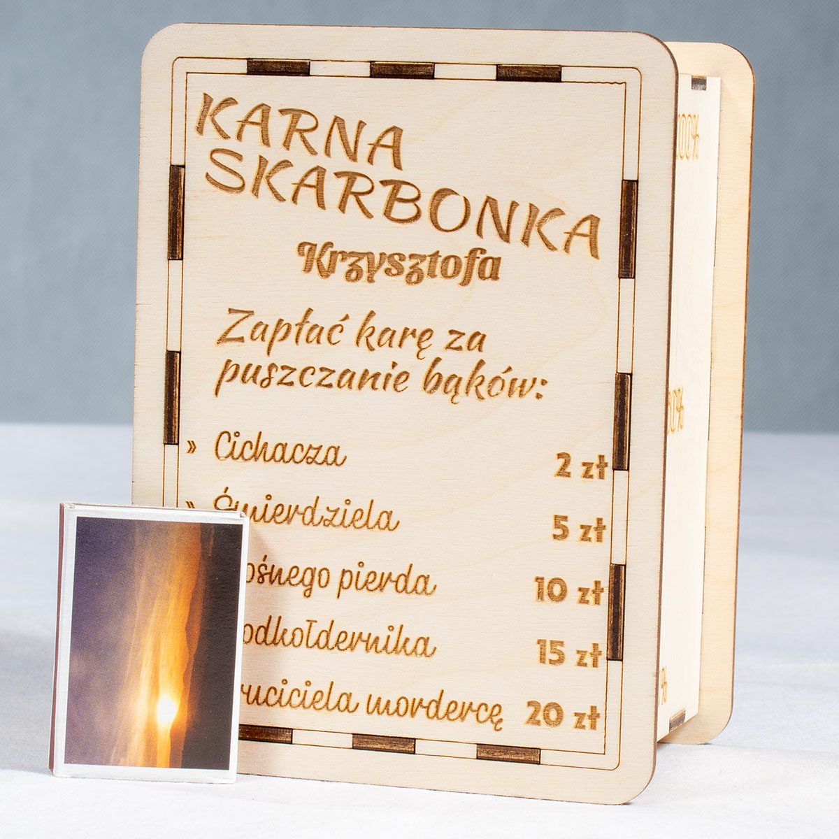 skarbonka 01e 2 Karna skarbonka z grawerem