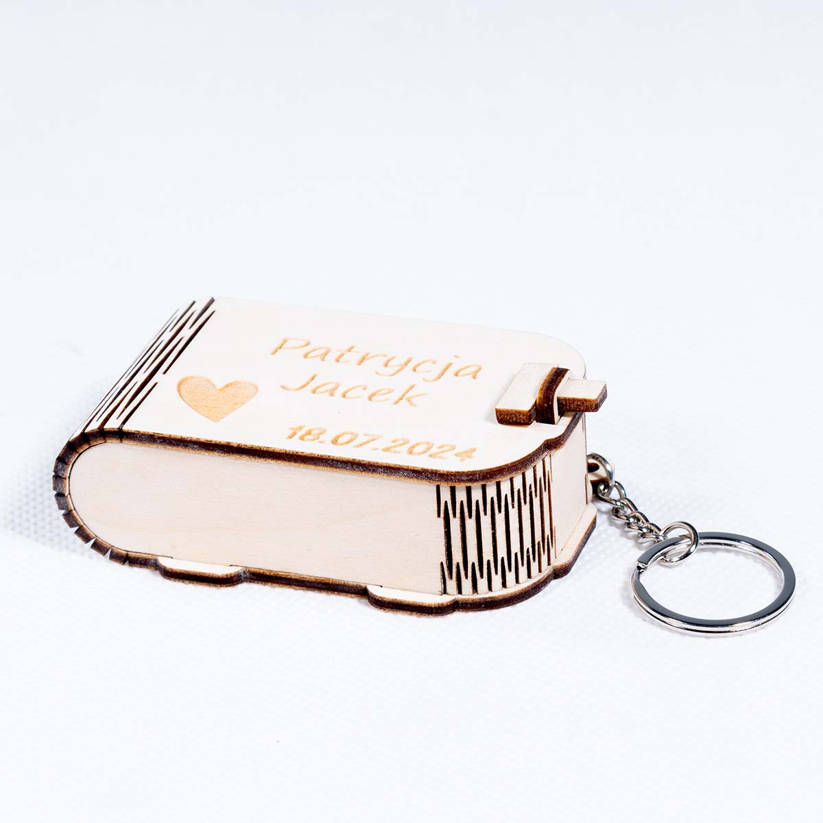 pendrive 04n 4 Drewniane pudełko z grawerem na pendrive