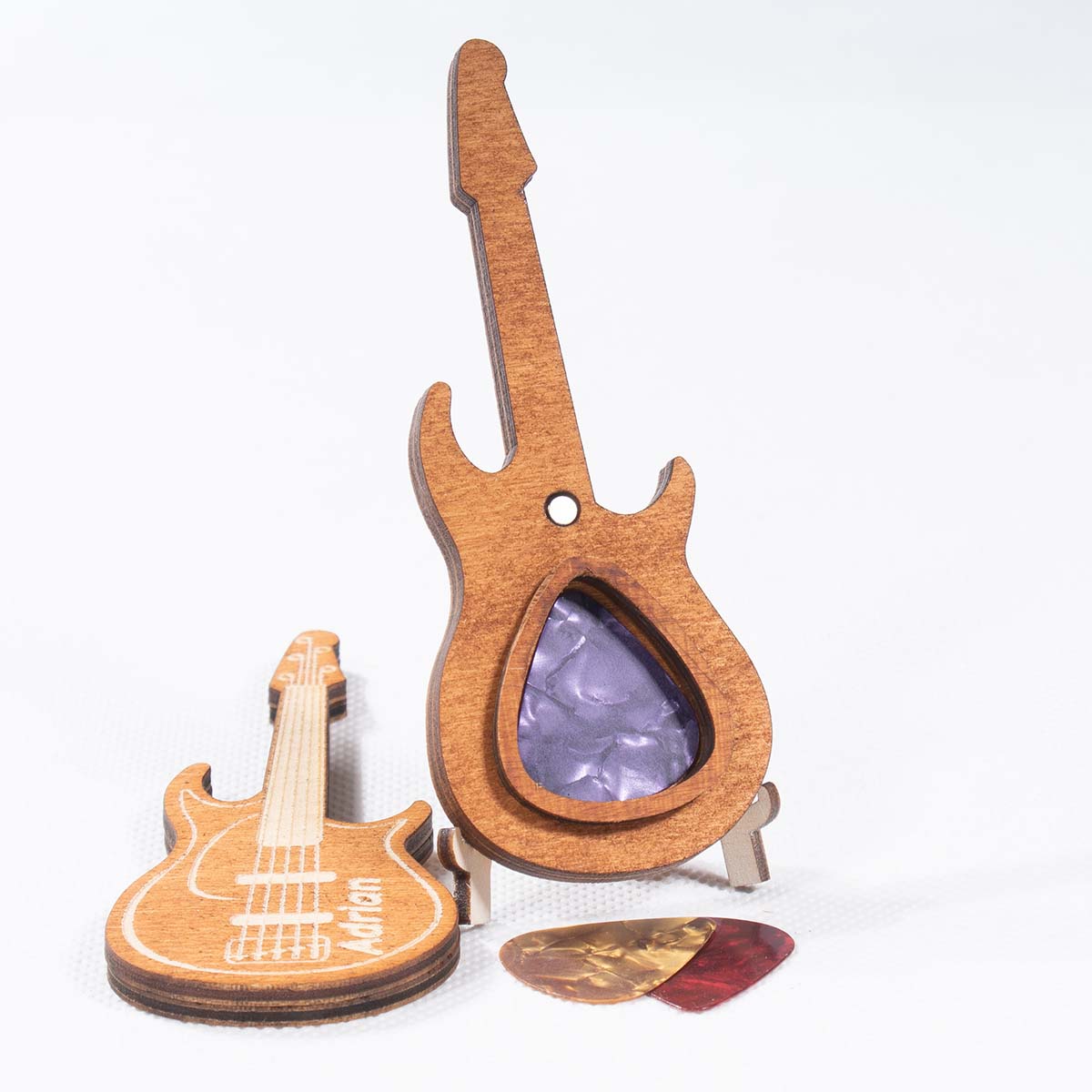 gitara 06 11 Pojemnik na kostkę gitarową