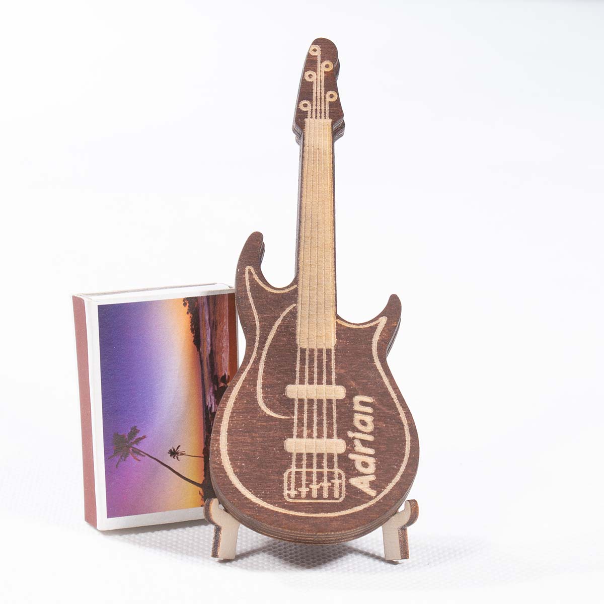 gitara 06 13 Pojemnik na kostkę gitarową