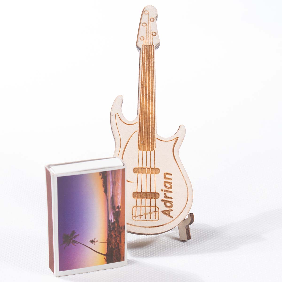 gitara 06 4 Pojemnik na kostkę gitarową