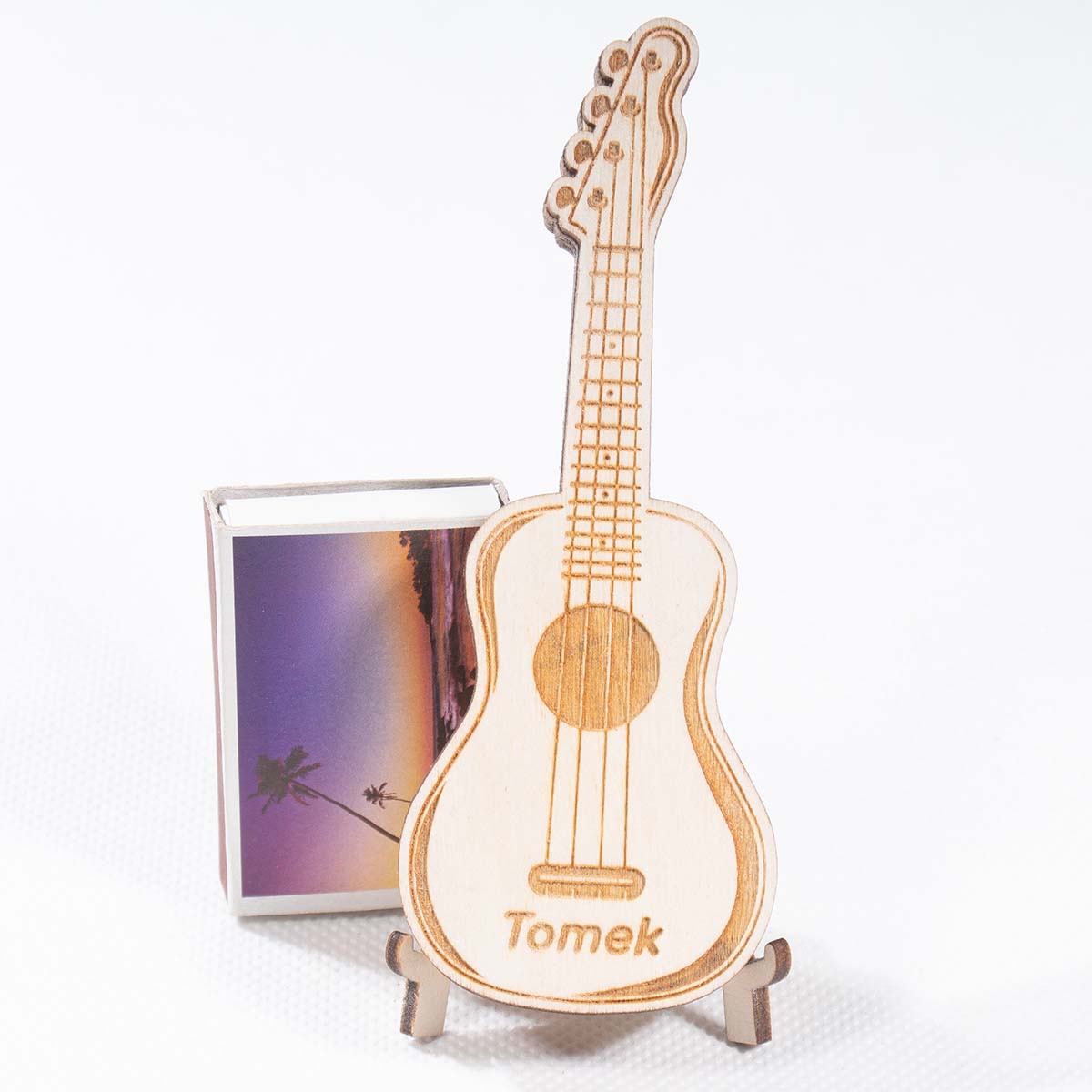 gitara 08 4 Pojemnik na kostkę gitarową