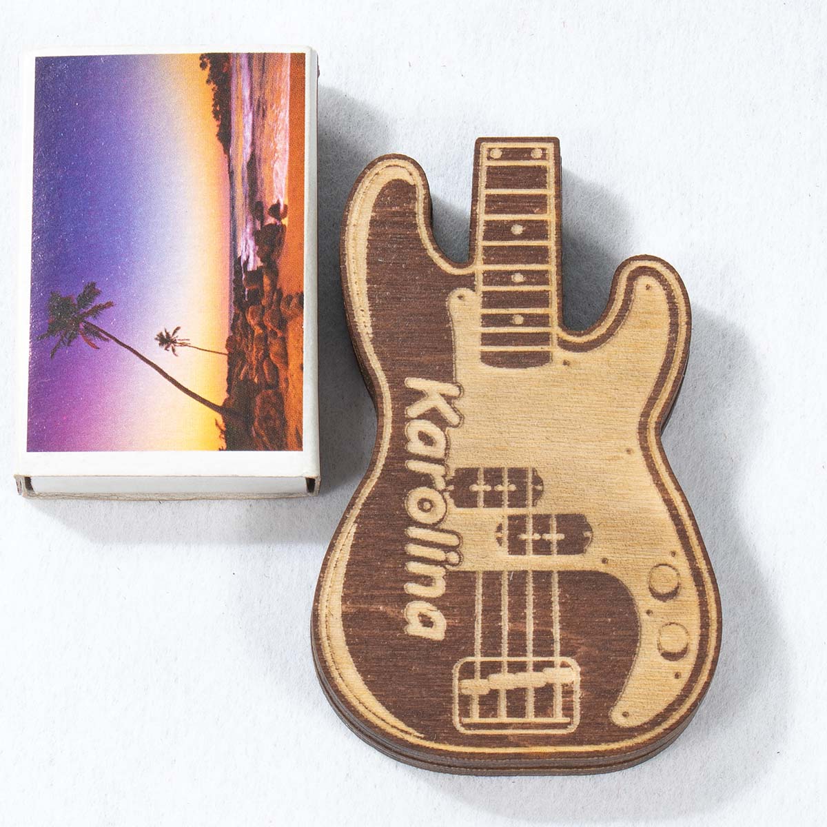 gitara 09cb 3 Pojemnik na kostkę gitarową