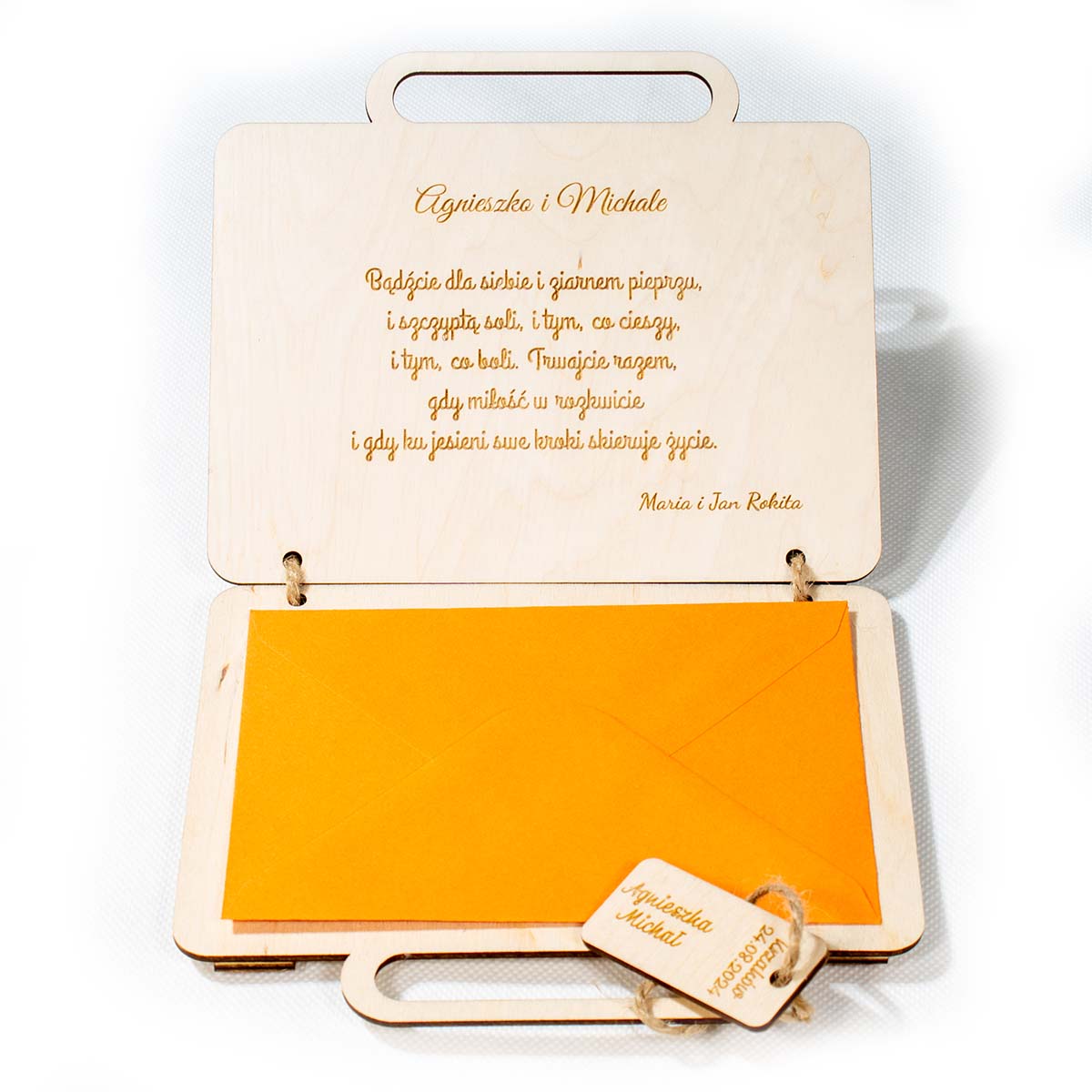 kartka walizka 3 Walizka kartka na ślub drewniana