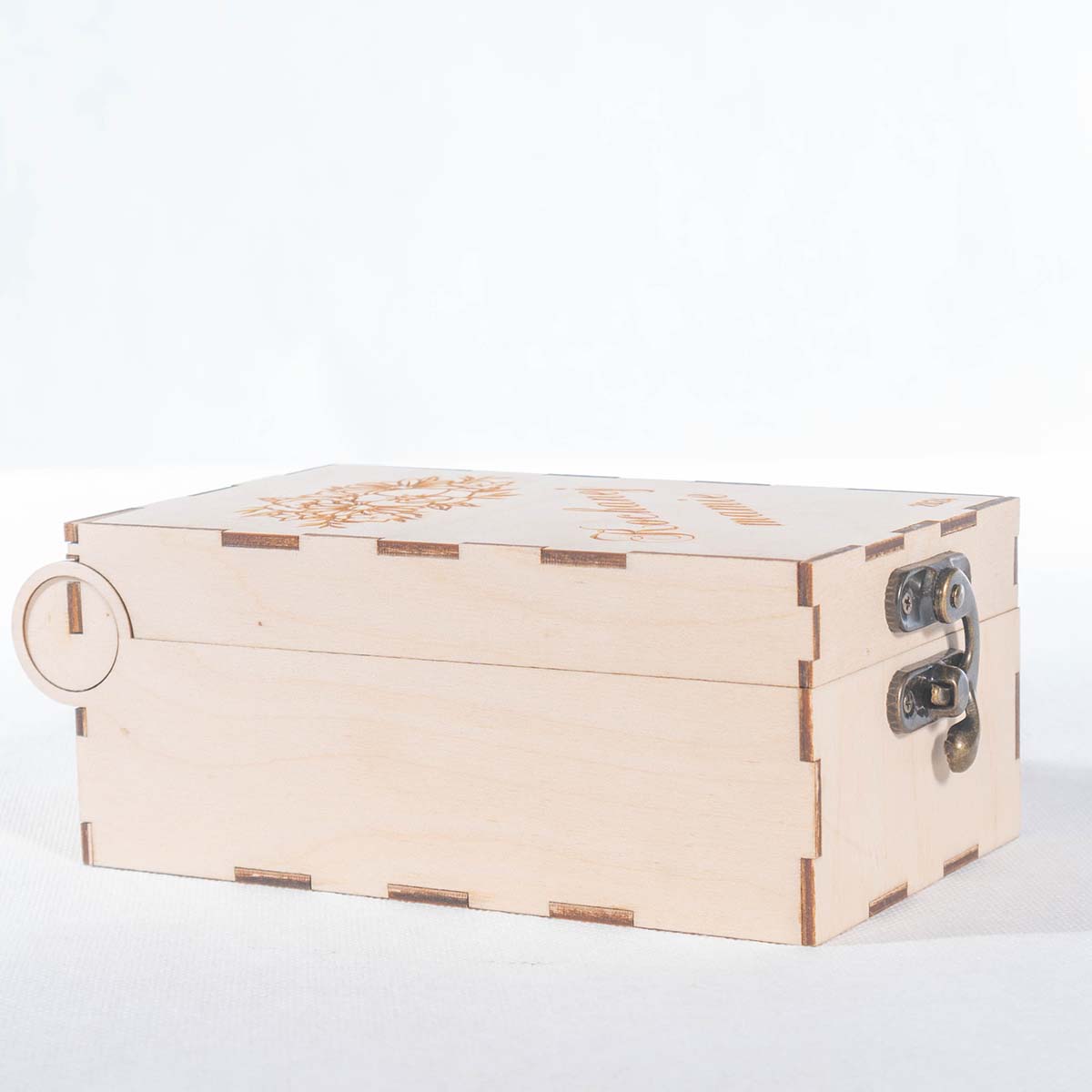 dla mamy 03 11 Drewniane pudełko prezentowe na Dzień Mamy