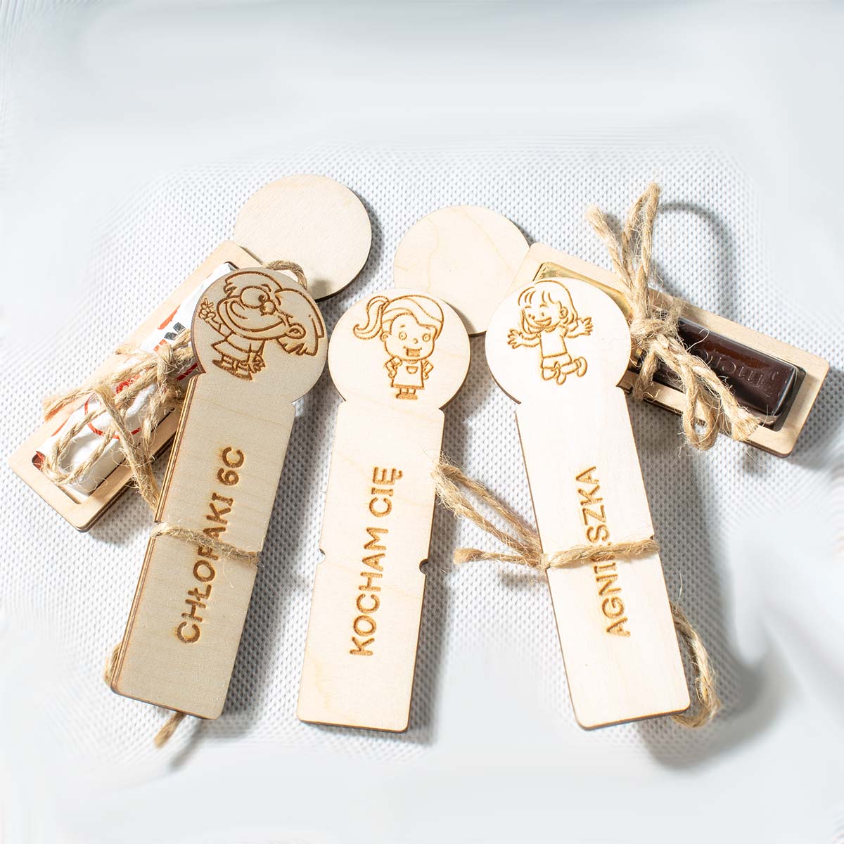 merci dz kob 01 03 Etykieta na Merci, Kinder Dzień Kobiet