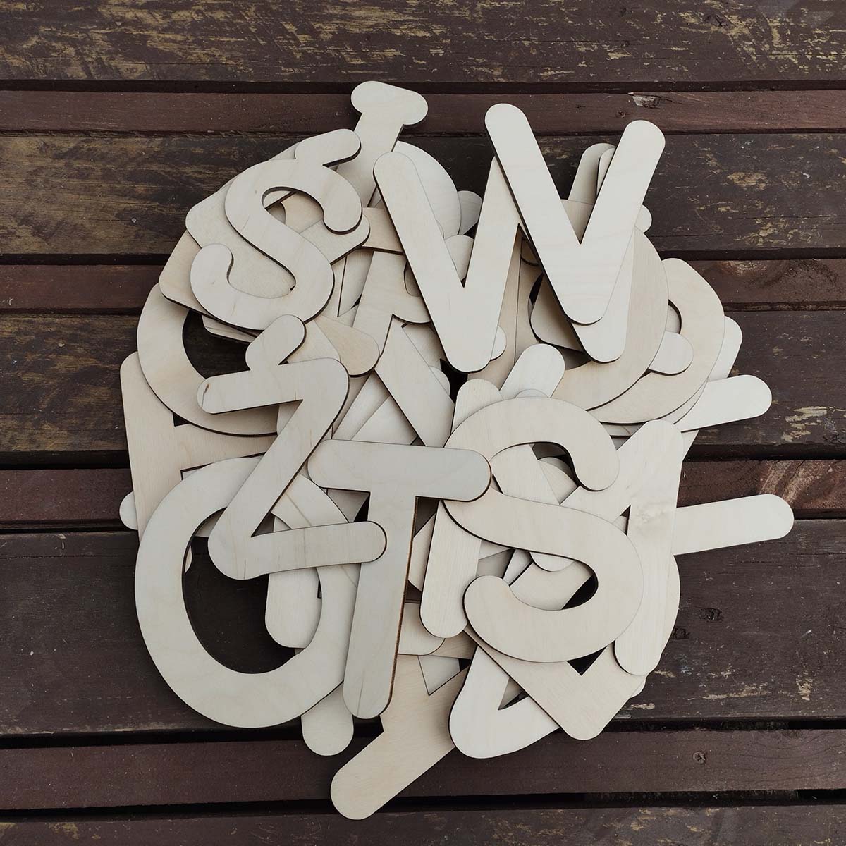 alfabet 01 7 Ruchomy alfabet Montessori duże litery