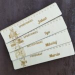 Drewniana linijka 20 cm z grawerem - zawody 1 linijka z motywem