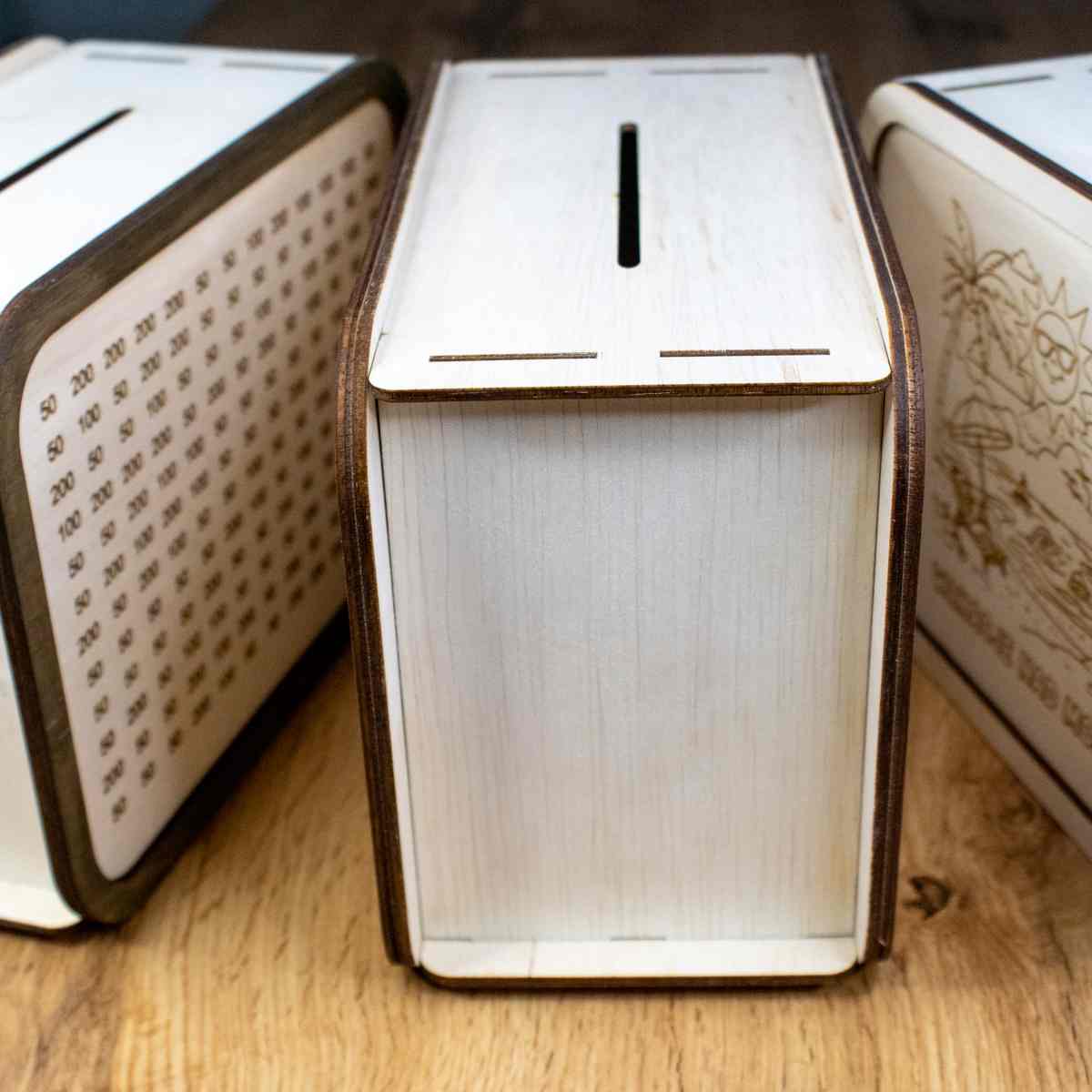 skarbonka 14 11 Skarbonka wykreślanka drewniana